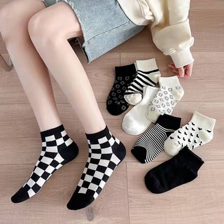 GO!KK812 Kaos Kaki Wanita Pria Pendek Unisex Semata Mata Kaki Ankle Motif Kotak-Kotak Garis hitam Putih Socks Korean