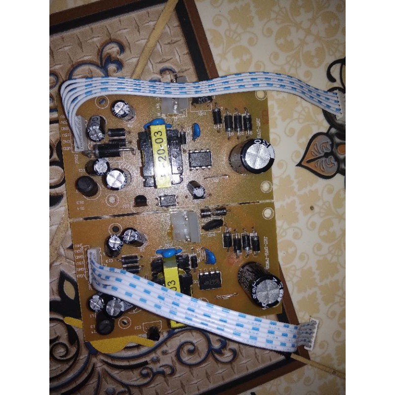 PSU regulator power supply nexparabola kuning hitam putih