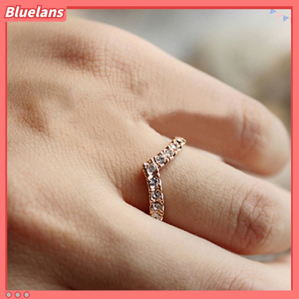 Bluelans Cincin Berlian Imitasi Bentuk V Gaya Elegan Untuk Wanita