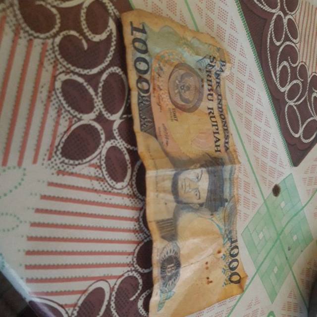 Uang 1000 lama