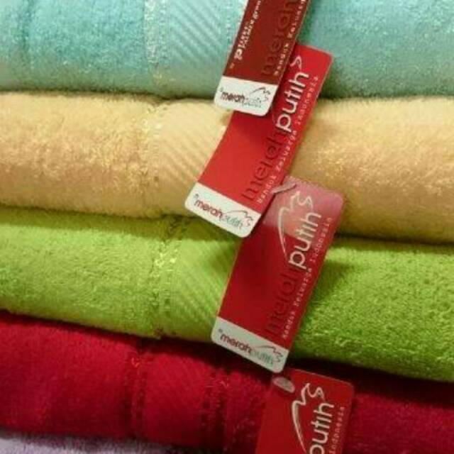 Handuk Merah putih 70 x 135 ukuran DEWASA  Shopee Indonesia