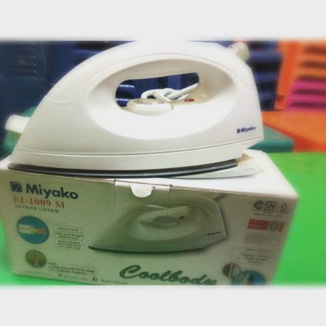 Setrika Miyako EI - 1009 M
