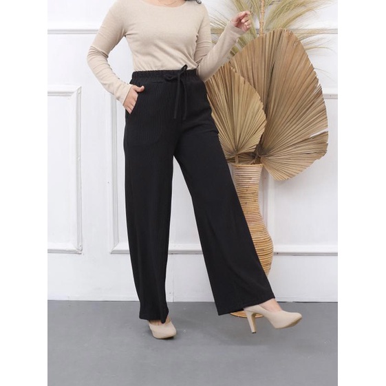 Kulot Rajut Plisket / Kulot High Waist / Pleated Knit Cullotes