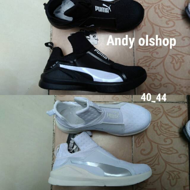 SEPATU PRIA PUMA SLIP ON