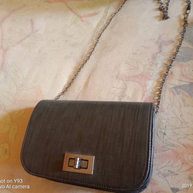 Tas chevron rantai hitam