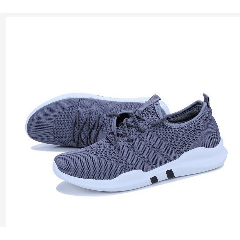 sepatu sneaker pria impor