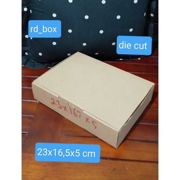 

kardus/karton/box 23x16,5x5 cm,box pizza,box aksesories,box hampers,kardus polos,,dus packing