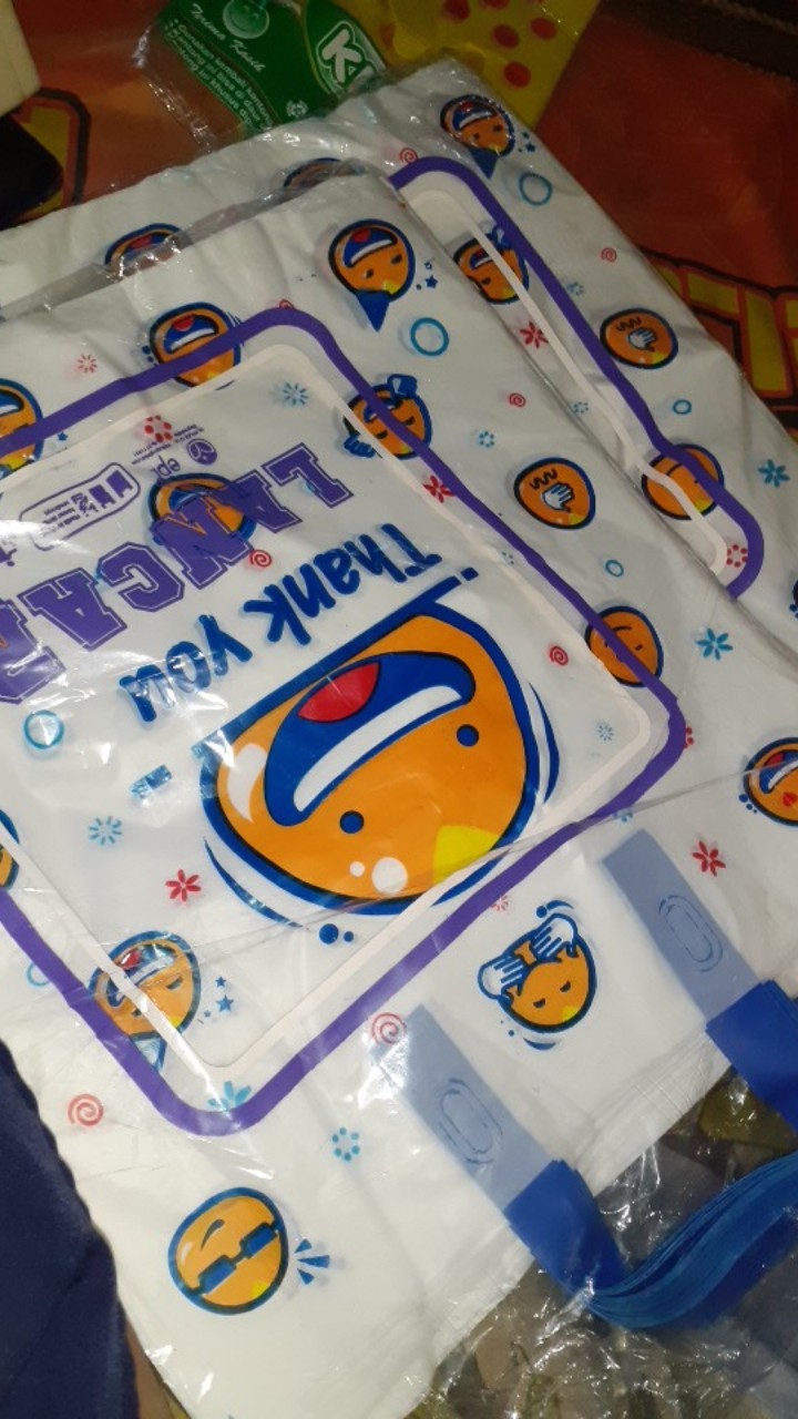 Kantong Plastik Smile Softhandle Ukuran 35 [ 1pack]