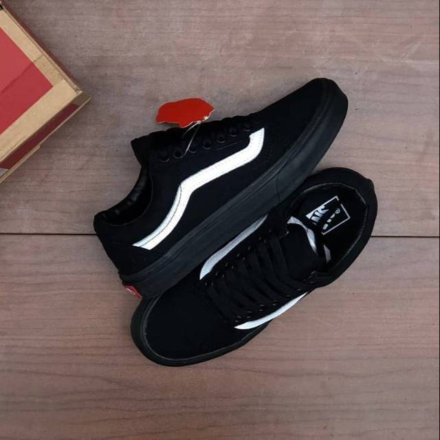 vans old skool all black white stripe