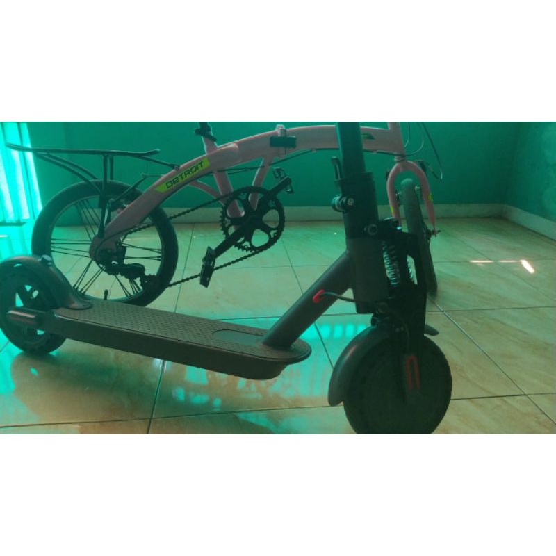 scooter listrik