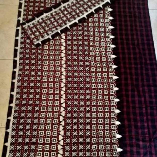 Tapis Lampung motif antik