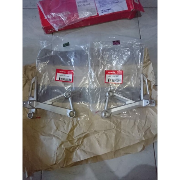 Postep CBR K15 | footstep CBR K15 | Holder pillion step CBR K15