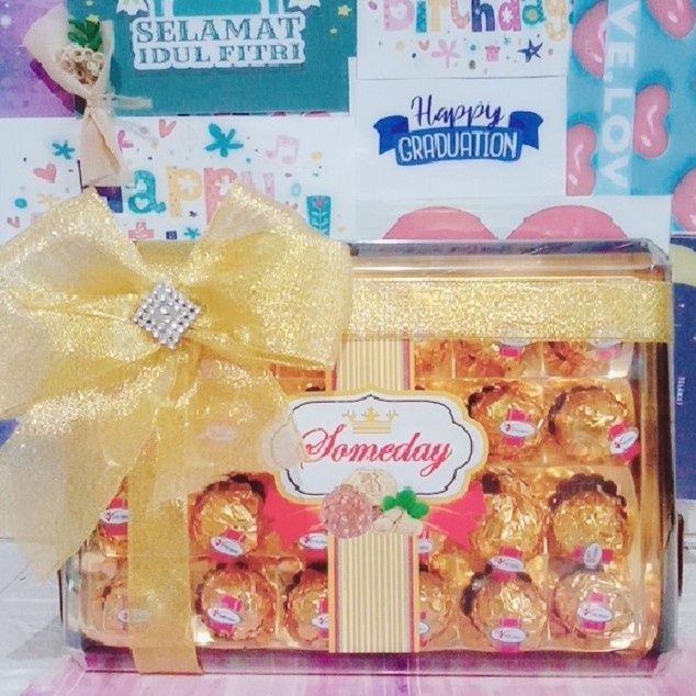

Coklat Lebaran - Coklat Box Premium Gold Parsel Lebaran Valentine Ulang Tahun + Bunga