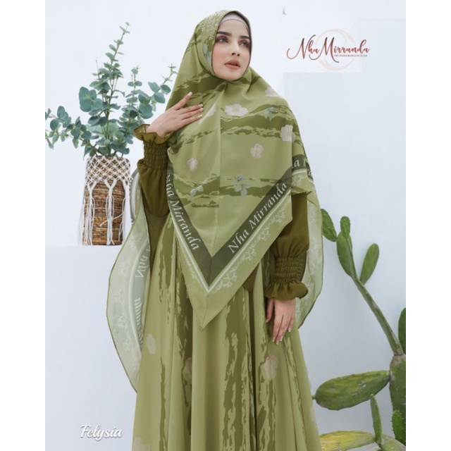 FELYSIA by Nha Miranda