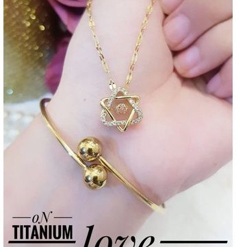 TiTanium set gelang cincin o638