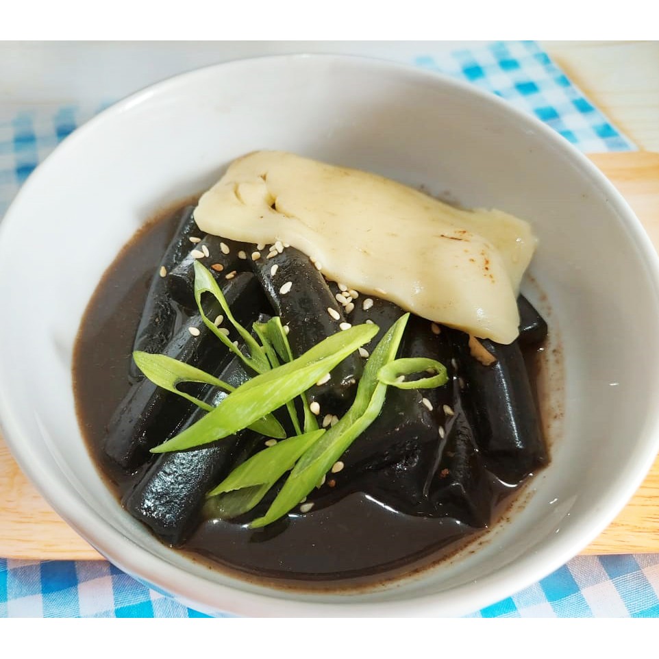 

PROMO TERBARU!! Black Topokki 1 Kg HALAL / Black Tteokbokki / Black Rice Cake / Topoki Hitam 1 Kg