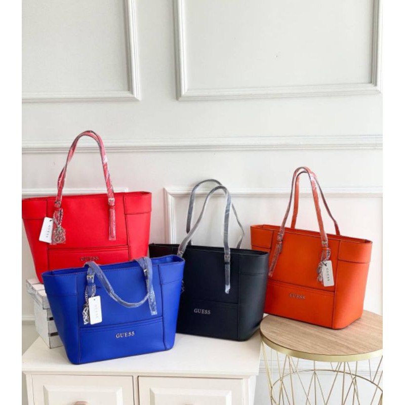 GUESSS Medium Delaney Classic Tote