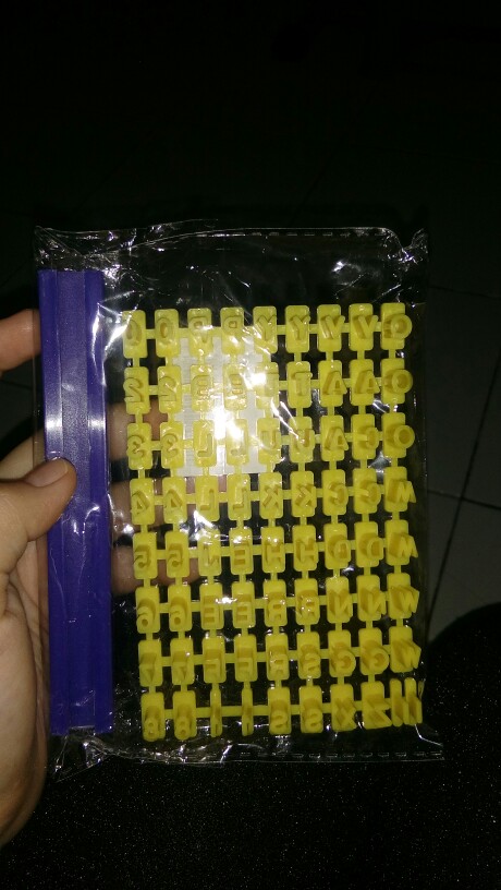 Cetakan Fondant Kue/biskuit Bentuk Alfabet & Angka