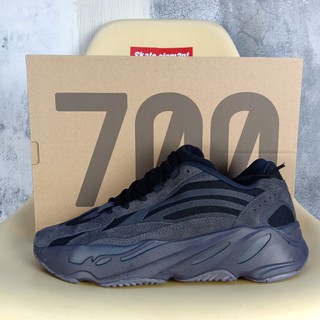 yeezy boost 700 v1 black