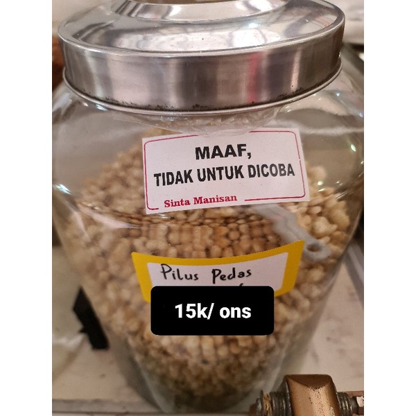 

Cemilan Pilus Pedas Produksi Manisan Sinta Oleh Oleh Khas Cirebon