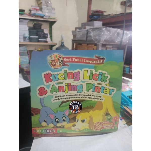 Buku Seri Fabel Inspiratif Kucing Licik &amp; Anjing Pintar (19×19cm)