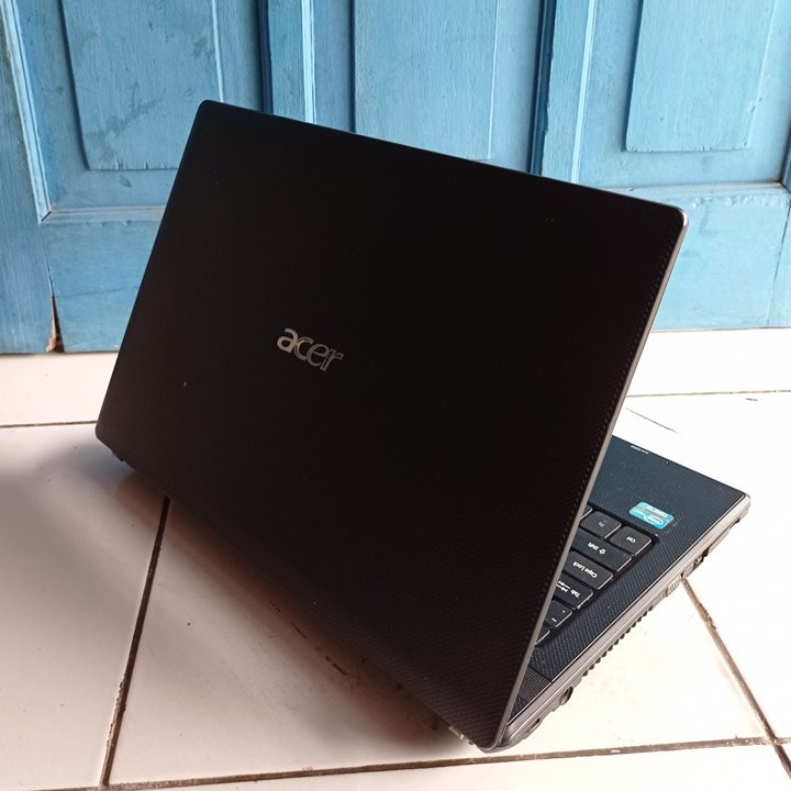 Laptop Acer Aspire 4739 Intel Core i3 SSD 128GB RAM 8GB Windows 10 Second Bekas