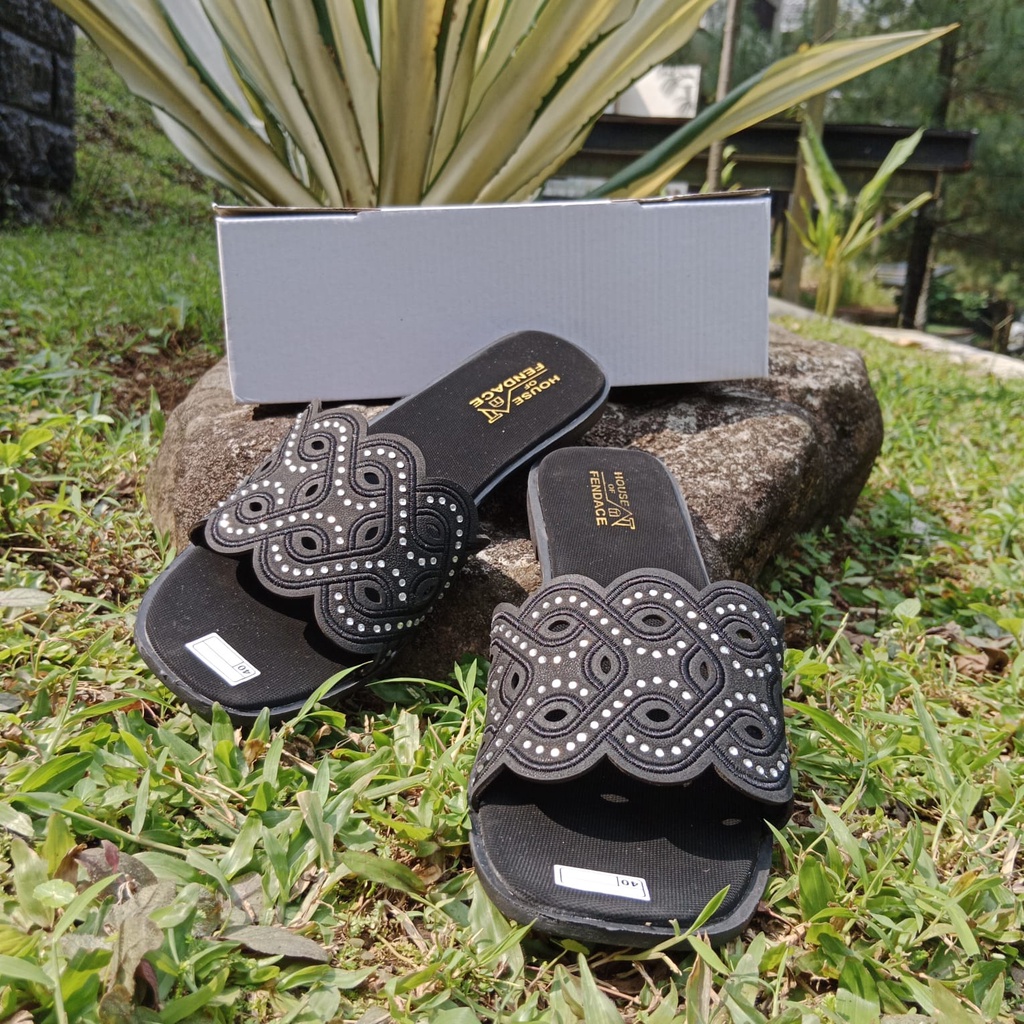 sandal pesta/pernikahan teplek wanita terbaru model LM01