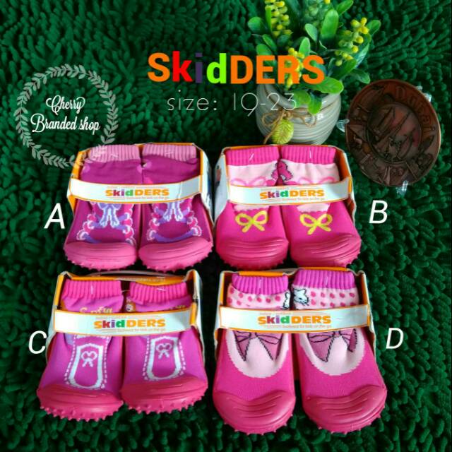 Skidders shoes for baby girl