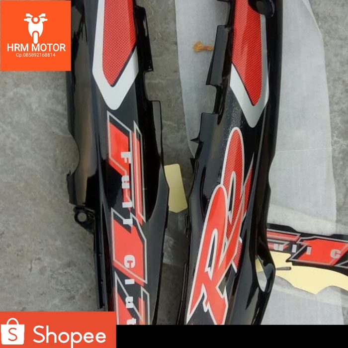 cover body samping F1zr warna hitam