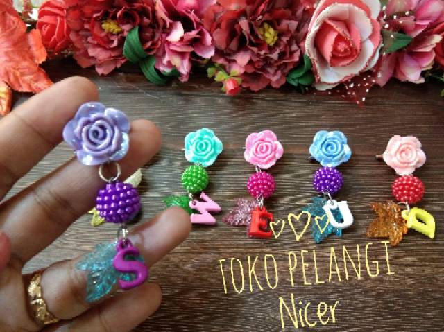 HARGA PROMO Bros Dagu Hijab Juntai Huruf Dawnberry/ Bross Jilbab Inisial Nama by TokoPelangiNicer