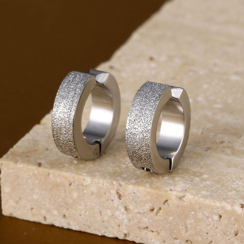 Needway   Wanita Klip Telinga Perhiasan Telinga Stainless Steel Punk Geometris Elegan Untuk Pria Clip On Earrings