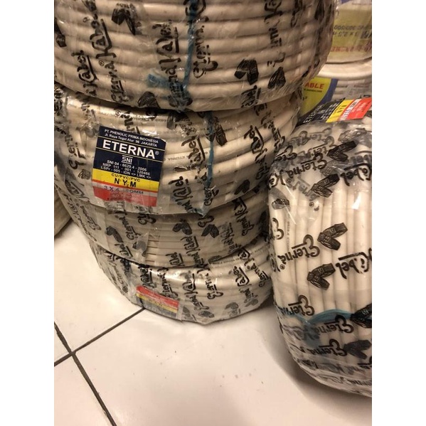 ➨ kabel eterna 3x2,5 3 x 2,5 kabel engkel non serabut kabel instalasi ➵