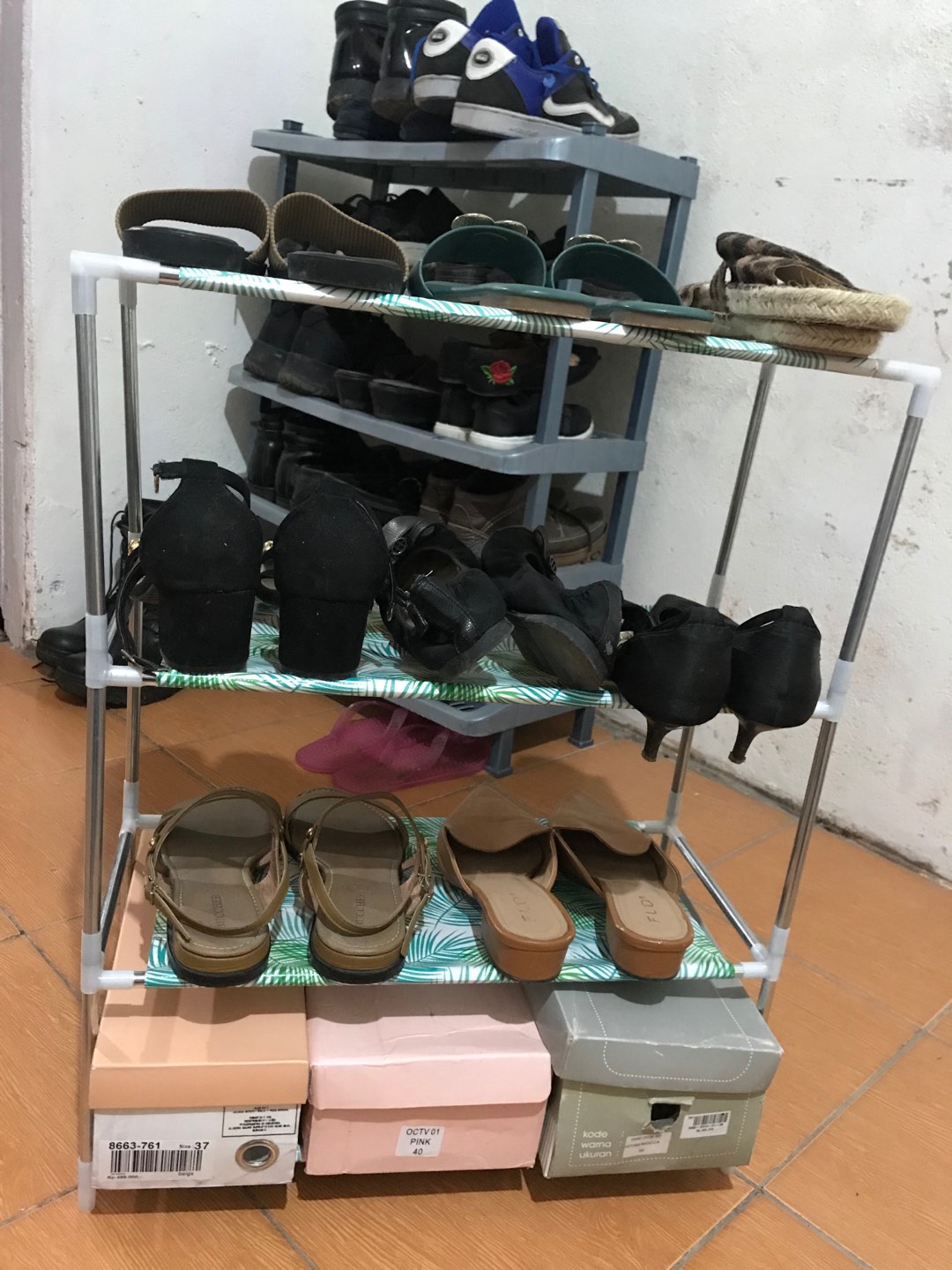 Rak Sepatu 4 Tingkat