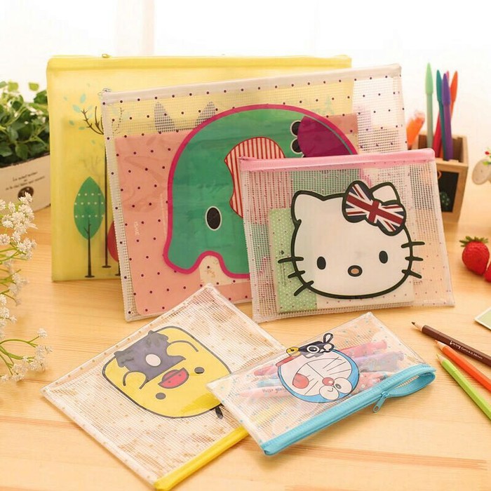 

Tempat Pensil Zipper / Zipper Bag Hello Kitty & Doraemon Large