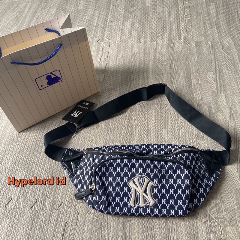 Waistbag / Waist Bag NY Mlb Monogram with Paperbag