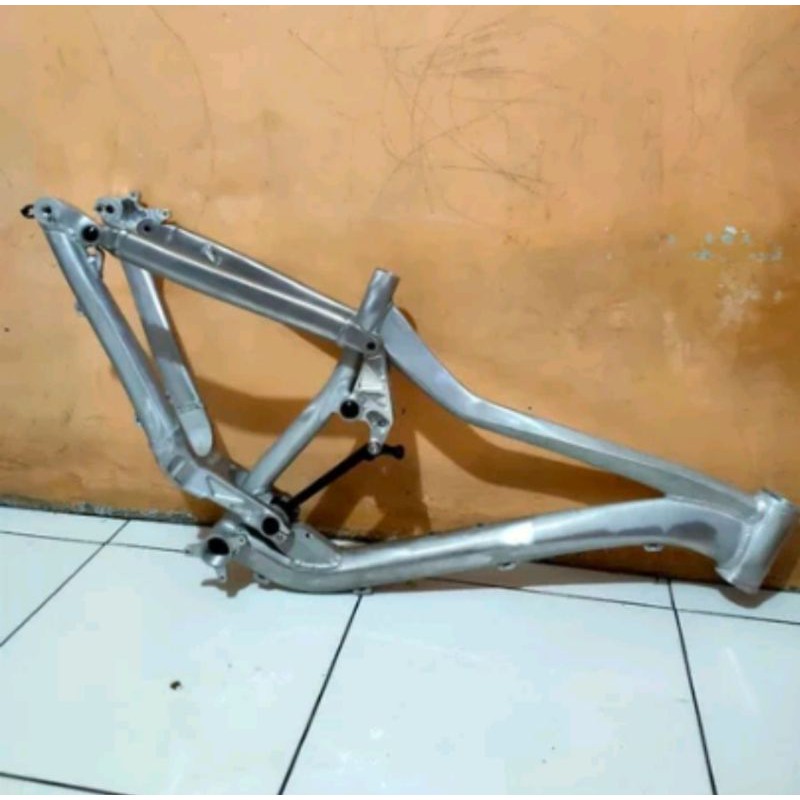 FRAME UNITED PATROL 781 TANPA REAR SHOX 
