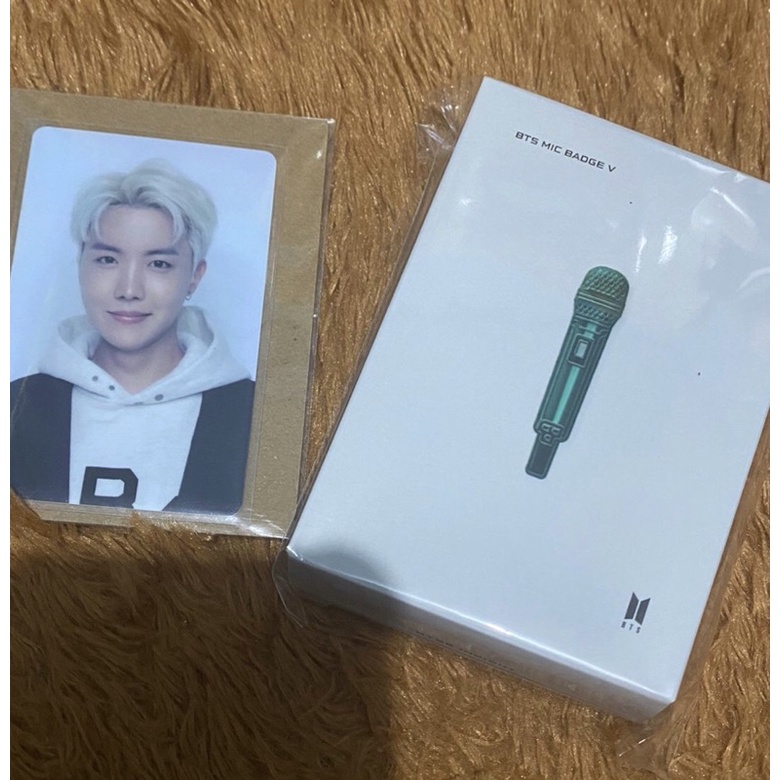 mic badge only BTS V