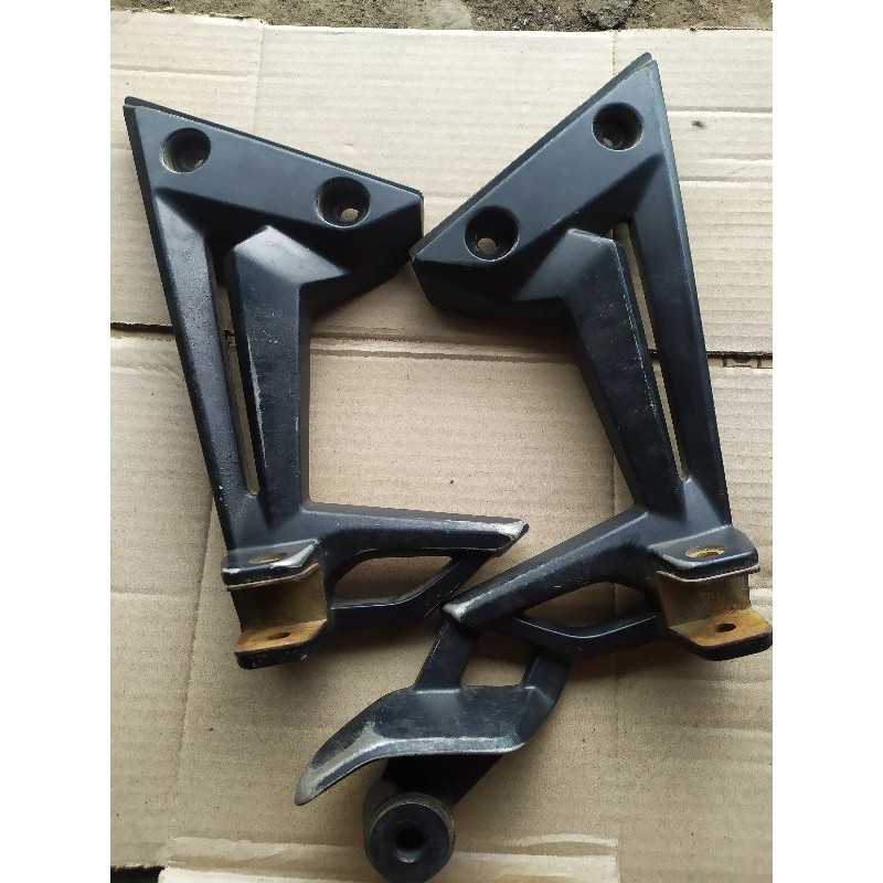 foot step pinjakan kaki belakang mx new 135