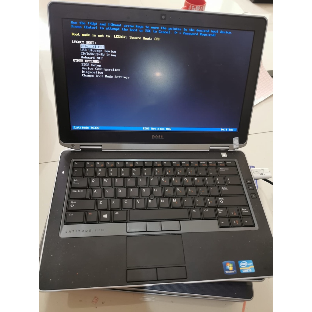 Laptop DELL Latitude E 6330 Core i5 Gen 3 Ram 4GB HDD 320 GB Windows 10