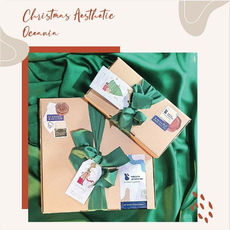 

Christmas Aesthetic journal Oceania