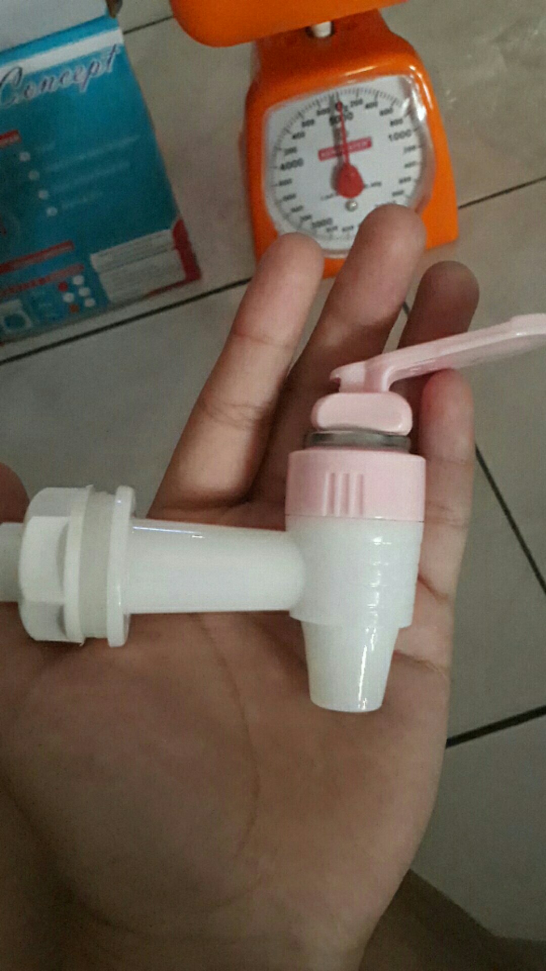 Kenmaster Kran Aqua Pencet Merah