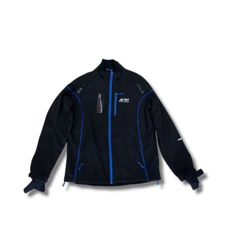 JAKET AREI SOFTSHELL POBEDA V2