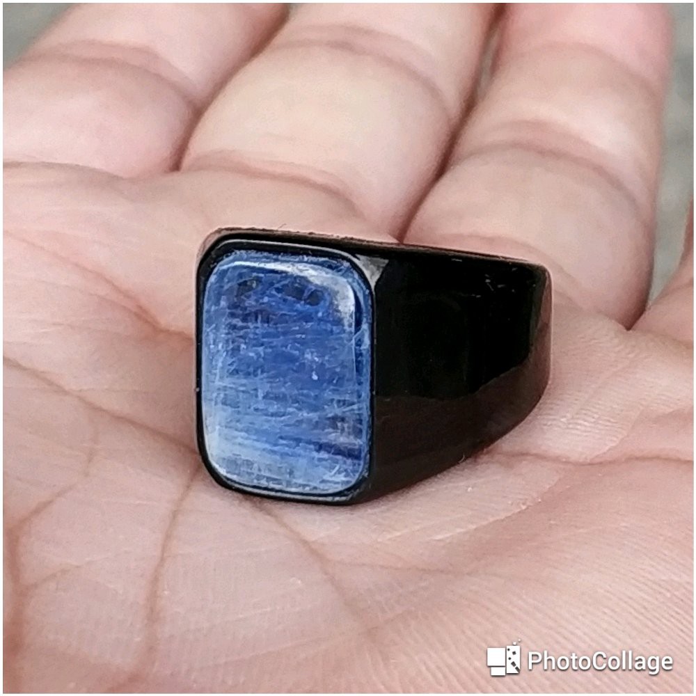 CINCIN BATU PERMATA NATURAL BLUE SAFIR KYANITE MINIMALIS SQUARE TITANIUM HITAM