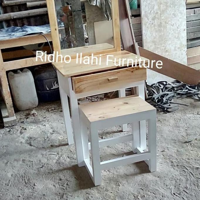 Meja Rias Jati Belanda Lowienjan24