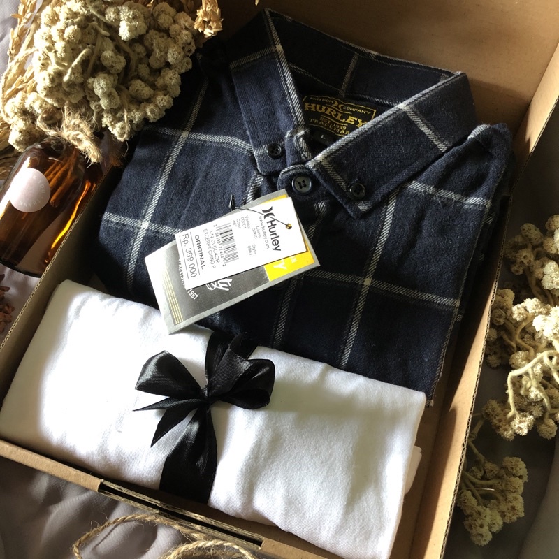 Giftbox ootd cowo style kemeja flanel kaos | Hadiah kado ulangtahun anniversary wisuda