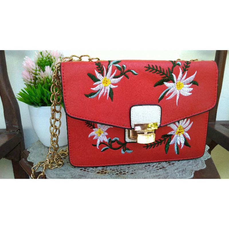 Tas Bordir Bunga