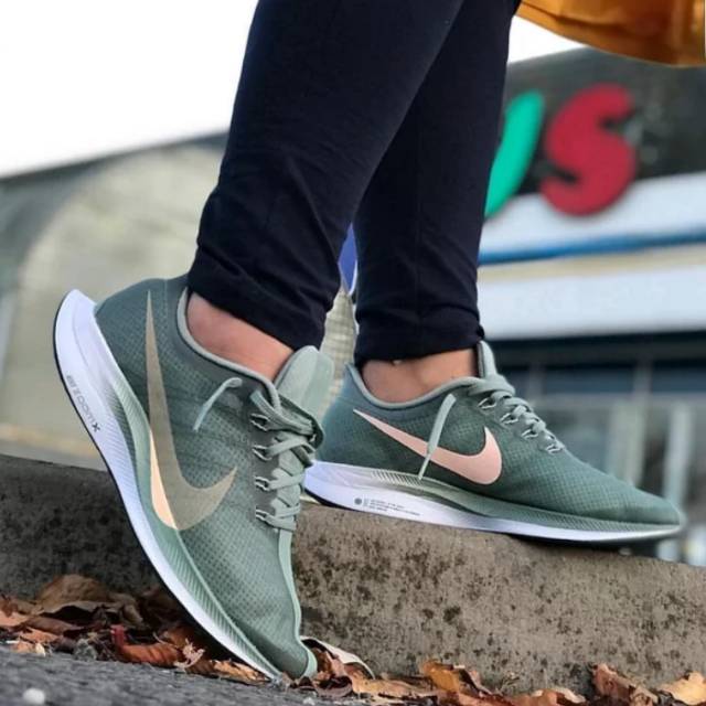 nike zoom pegasus turbo mica green
