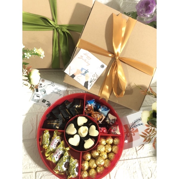 

COKLAT GIFT BOX / HAMPERS ULTAH / HAMPERS BIRTHDAY / HAMPERS COKLAT / HAMPERS ANNIVERSARY / HAMPERS GRADUATION