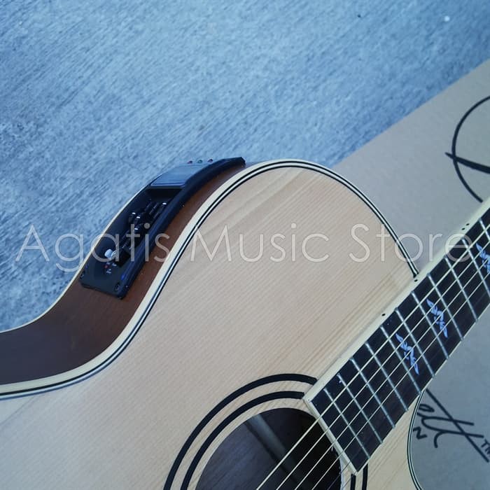 GOJEK ONLY Gitar taylor custom maple LC