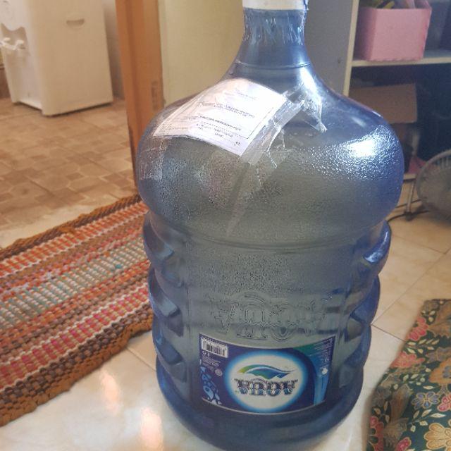 Aqua Galon  19 Liter berisi Air  Mineral Full Bersegel 